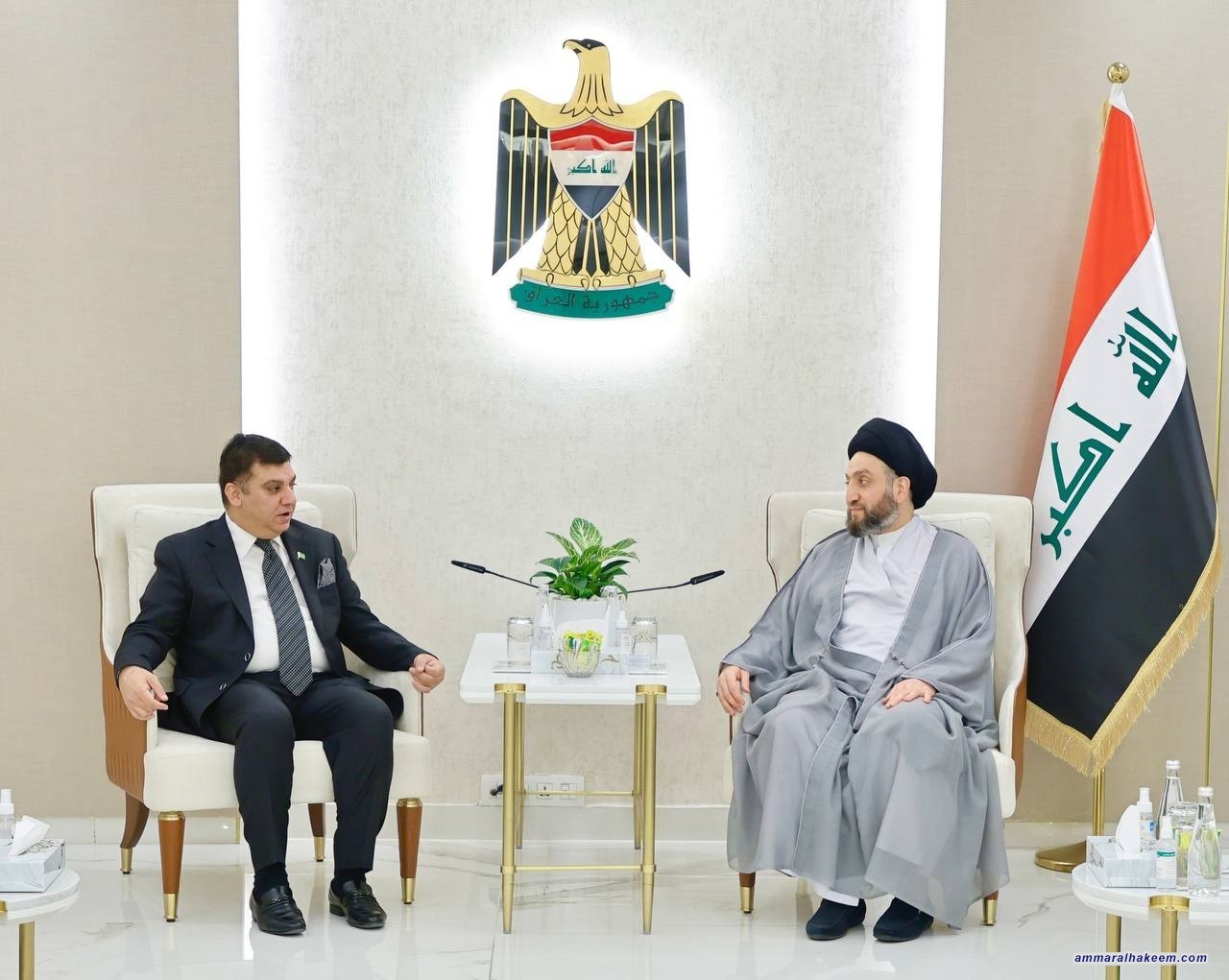 سەماحەتی حەكیم لەگەڵ بالیۆزی پاكستانی پەیوەندییە دوو قۆڵیەكان و هەماهەنگی كردنی هەڵوێستەكان لەڕووی ئیسلامی تاوتوێ دەكات