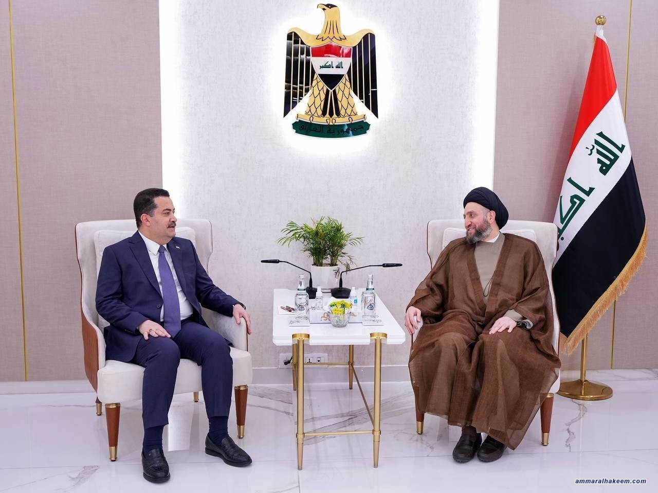 السيد الحكيم يدعو لتحشيد مؤسسات ألدولة لتقديم افضل الخدمات للمواطن