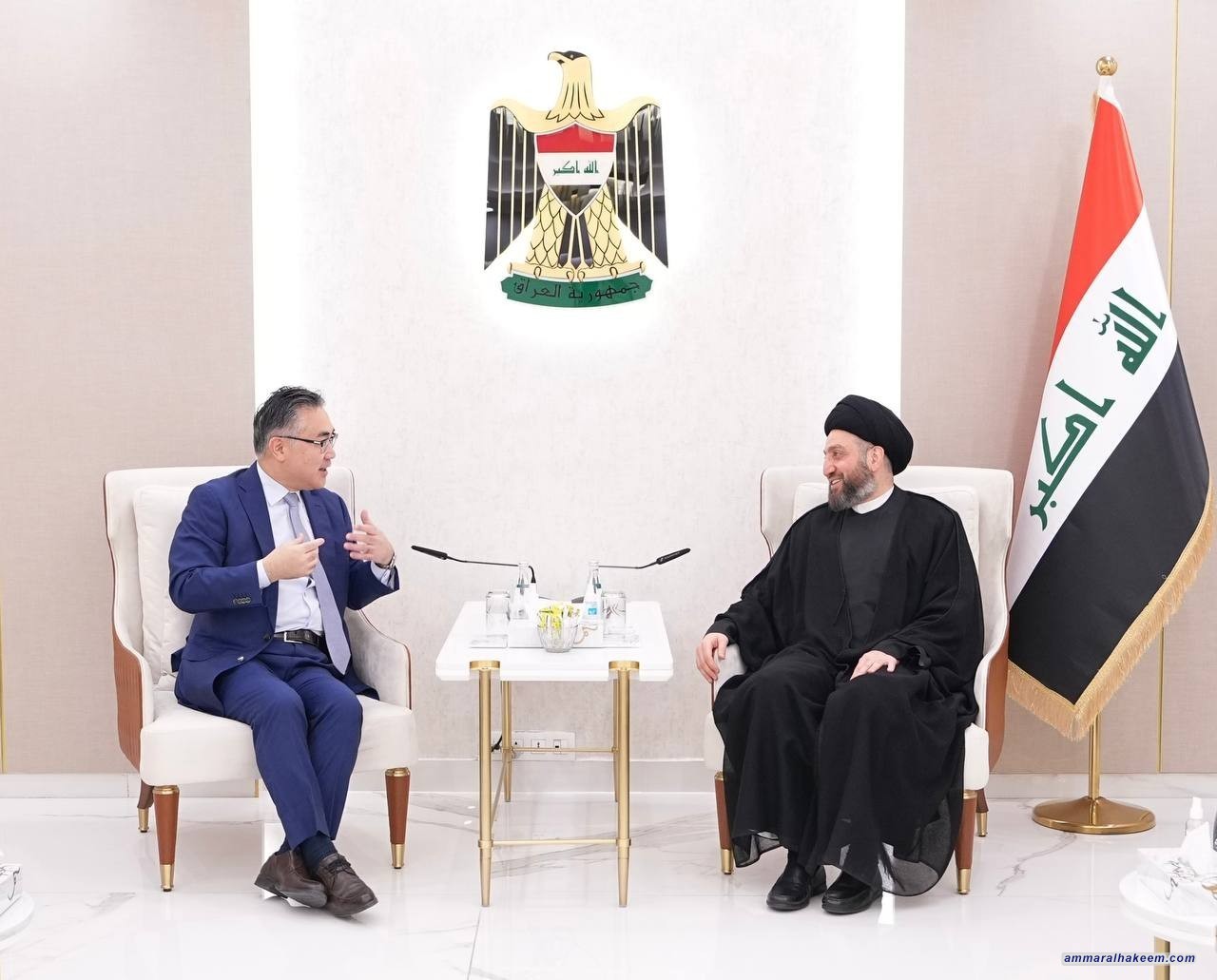 السيد الحكيم يدعو لتعزيز التعاون بين بغداد وطوكيو وتفعيل القطاعات الانتاجية في العراق