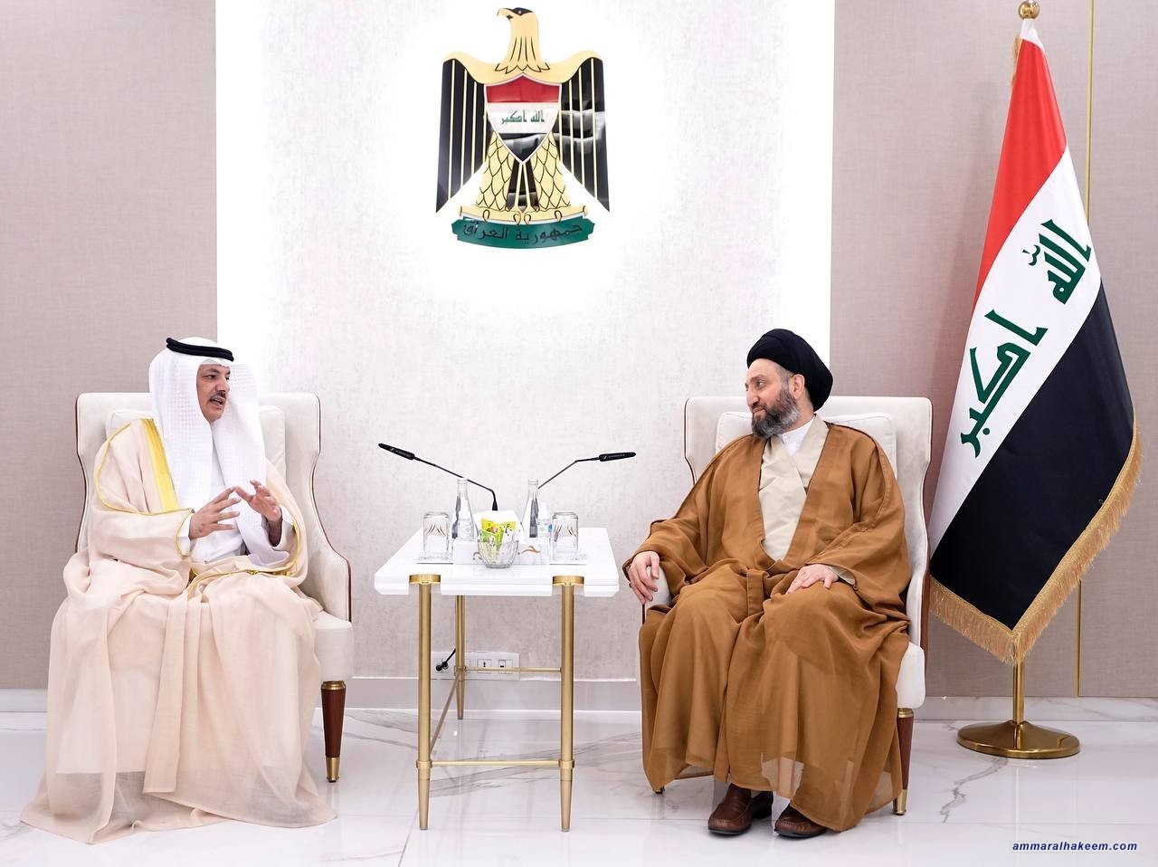 بەڕێز حەكیم چاوی بە شاندیكی پەرلەمانی كوێتی دەكەوێت و ستایشی دەستگرتنی هەردوو گەلی برا دەكات لە ڕووی تێكەڵی كۆمەڵایەتیەوە