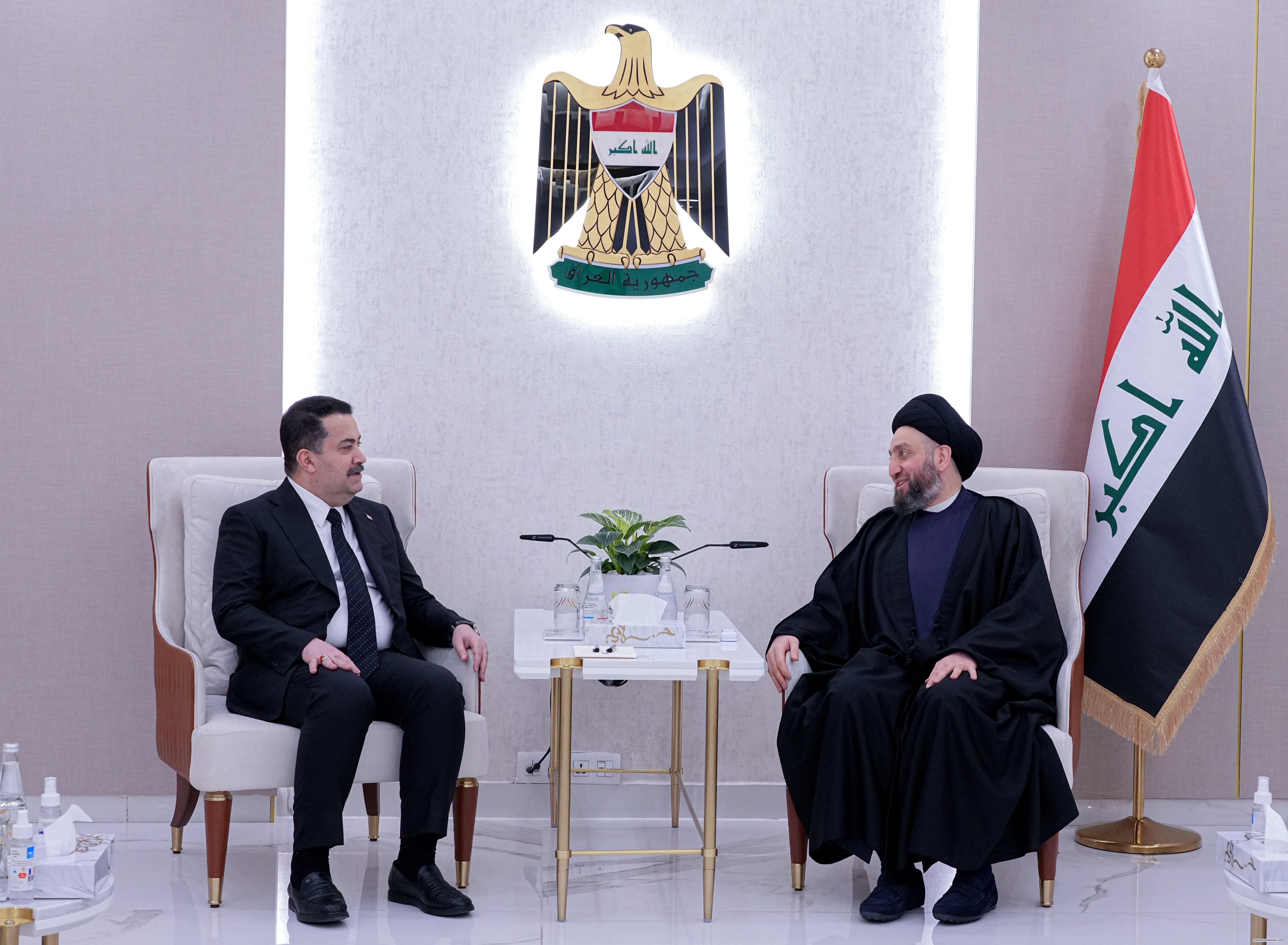 السيد الحكيم والسوداني .. يشددان على تشكيل الحكومات المحلية وفق الرؤية الخدمية للحكومة الاتحادية