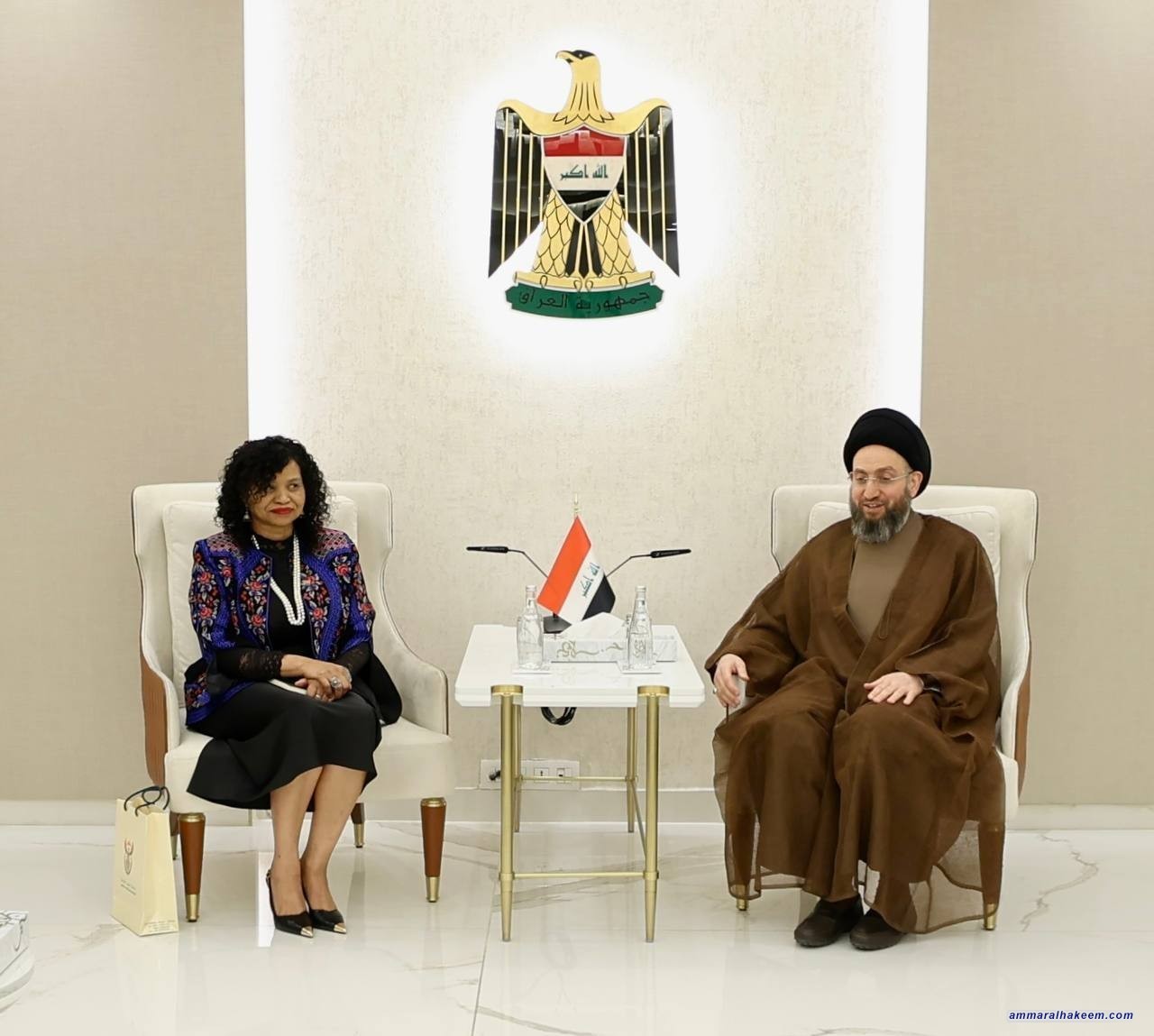 Sayyid Al-Hakeem Meets South Africa Non-Resident Ambassador to Baghdad