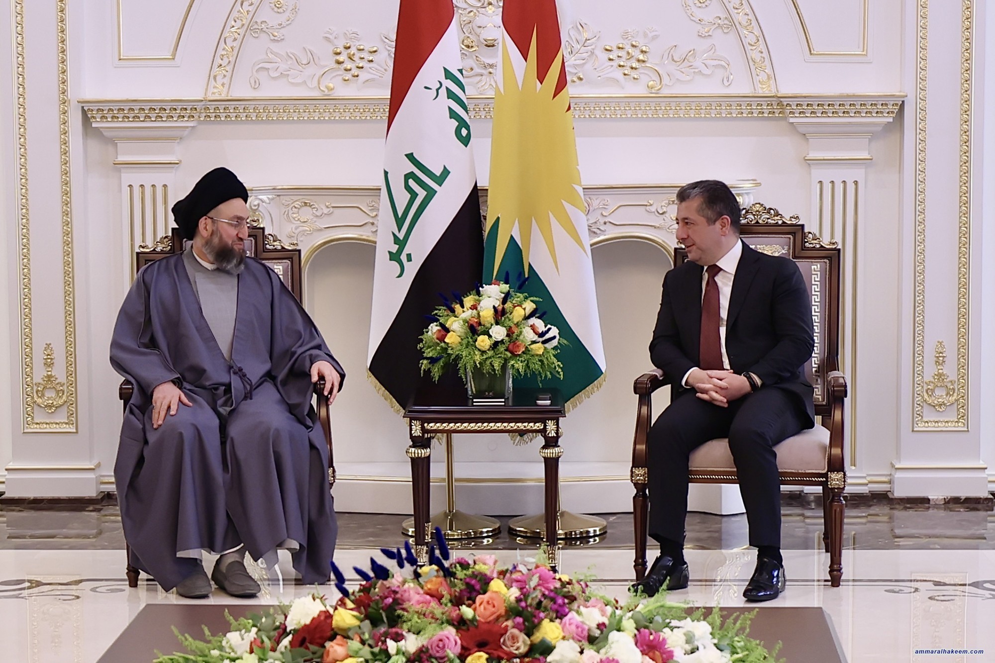 السيد الحكيم يبحث مع مسرور بارزني الواقع السياسي والتعداد السكاني والاشكالات العالقة بين الحكومة الاتحادية وحكومة الاقليم