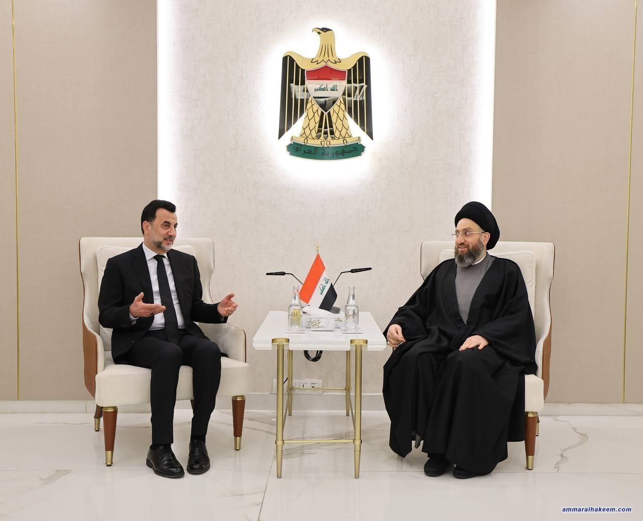 السيد الحكيم يجدد الدعوة للالتزام بتوجيهات المرجعية الدينية العليا 