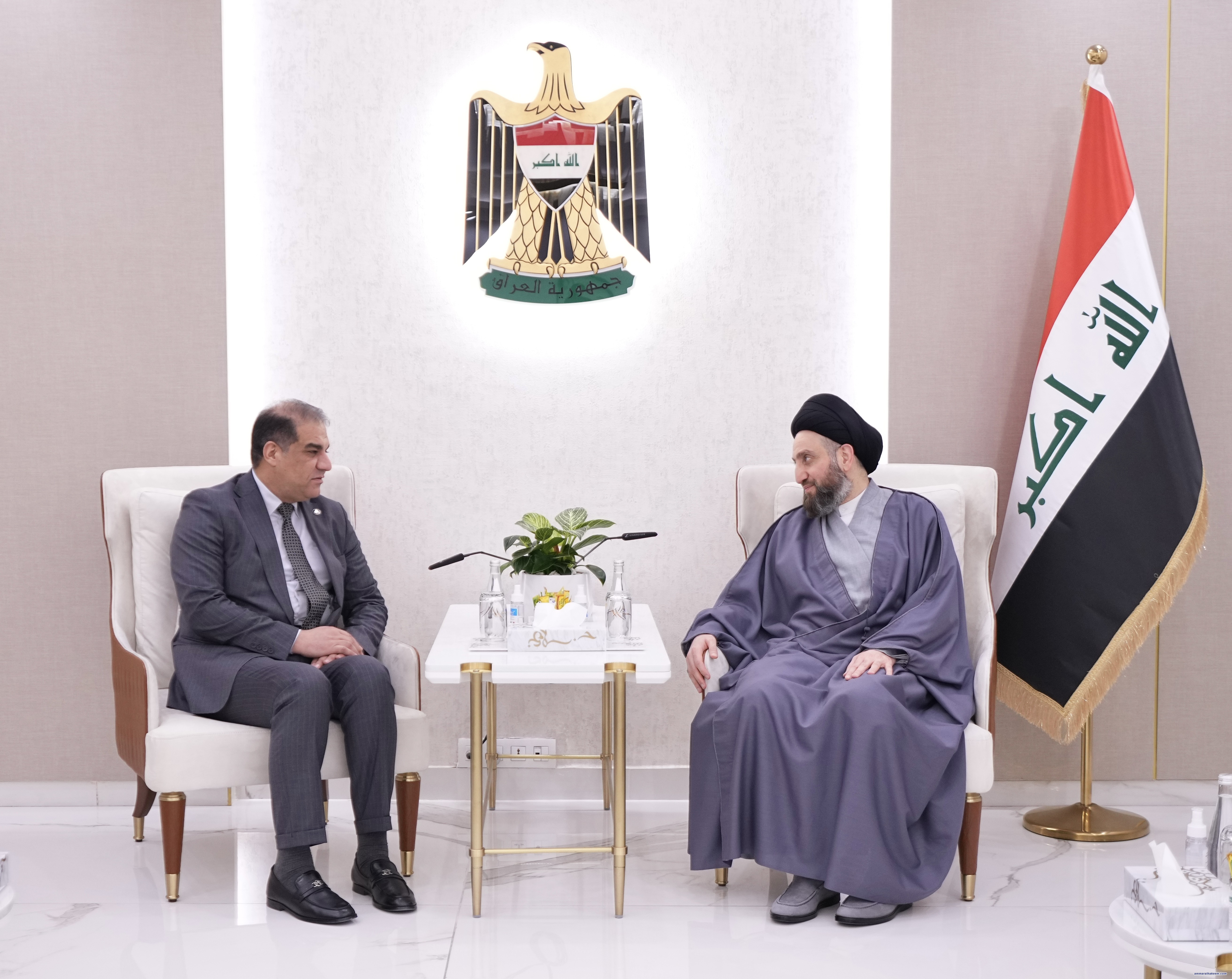 Sayyid Al-Hakeem calls to redress teachers, grant lands