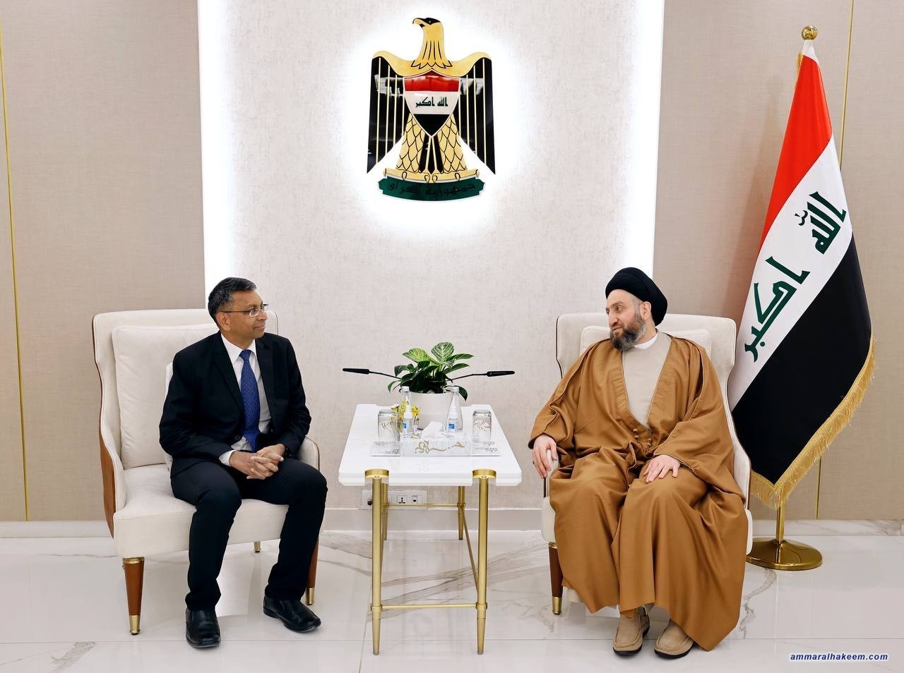 سەماحەتی حەكیم لەگەڵ بالیۆزی هیندی پەیوەندییە دووقۆڵییەكان تاوتوێ دەكات