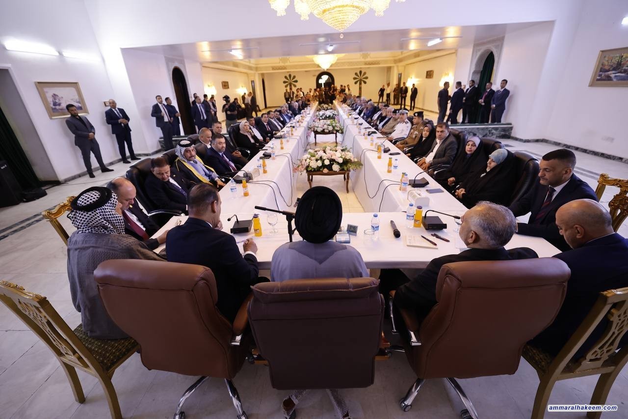 السيد الحكيم يحمّل مجالس المحافظات مسؤولية تغيير الانطباع عنها والانتصار لها بالخدمة وتجنب الصراع