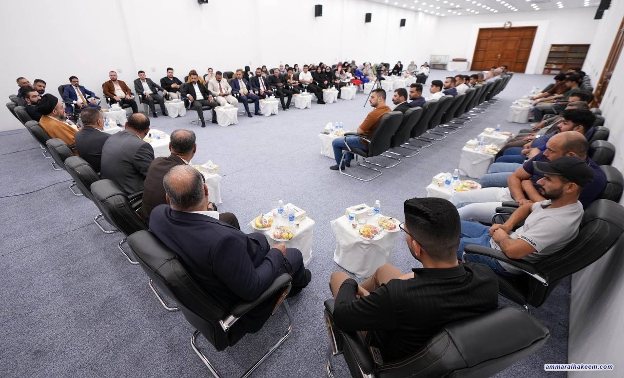 السيد الحكيم يلتقي وفدا من الكرد الفيليين ويدعو لوحدة المكون