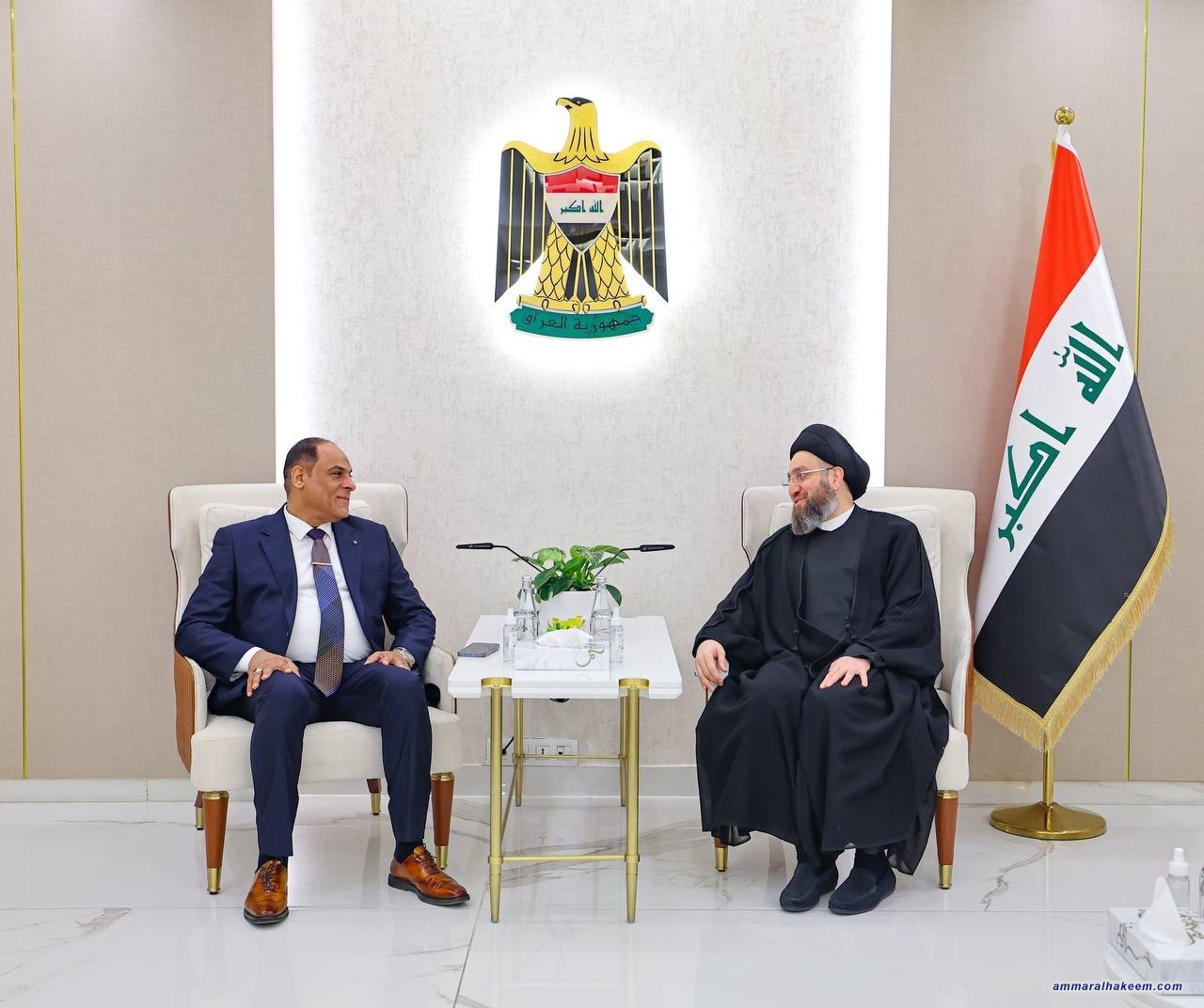 سەماحەتی حەكیم داوا دەكات تەواوكاری لە نێوان ئەكادیمییەكان و دامودەزگاكانی دەوڵەت هەبێت بۆ چارەسەری كێشەكانی دەوڵەت