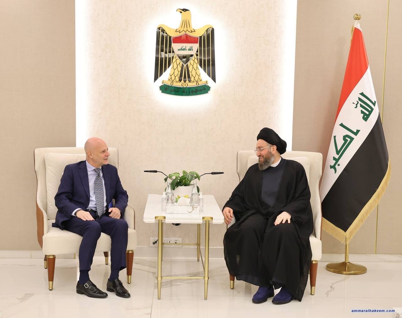 السيد الحكيم يشدد على اجراء الانتخابات في موعدها المحدد ويدعو لمشاركة واسعة