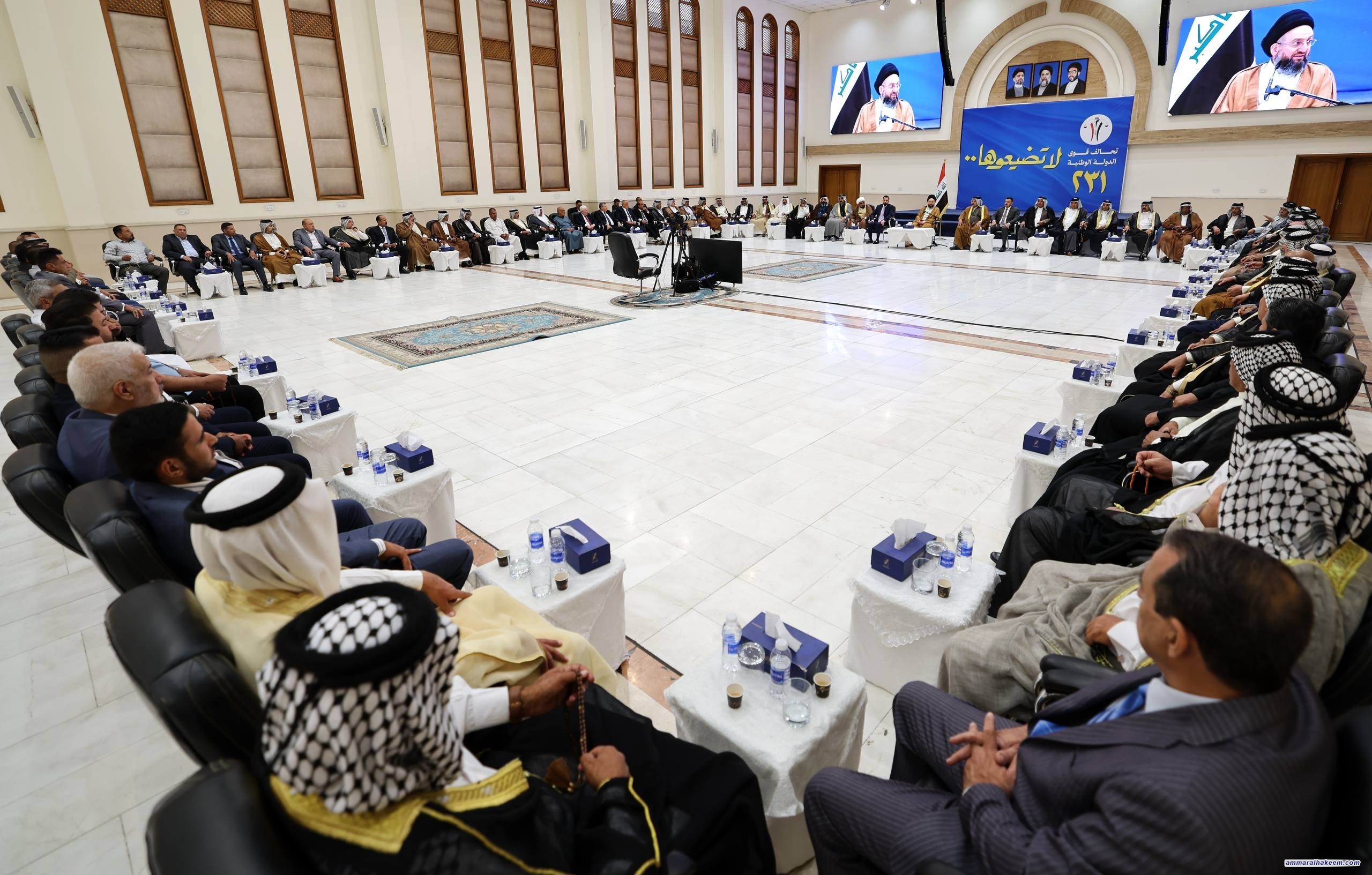 السيد الحكيم خلال لقائه وجهاء المدائن: المشاركة الواسعة في الانتخابات ضمانٌ للاستقرار الوطني