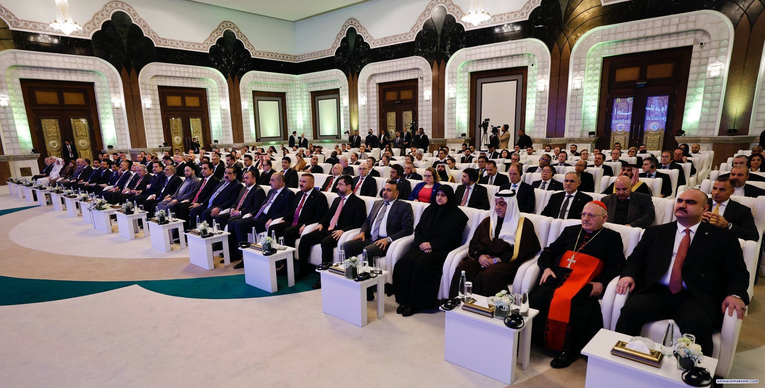 سەید حەكیم بە ئامادەبوونی گۆتیرش بەشداری ئاهەنگی كۆتاییهاتنی كارەكانی نێردەی نەتەوە یەكگرتوەكانی لە عێراق كرد