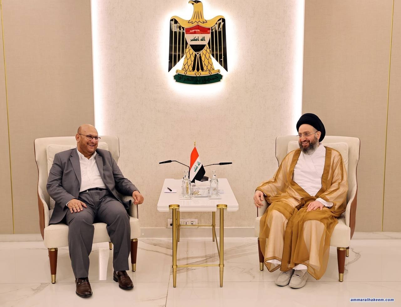 السيد الحكيم خلال لقائه نخبة من الكتّاب والمحللين في مركز العراق للدراسات: الاستحقاق الانتخابي المقبل مفصلي لترسيخ الاستقرار وتعزيز المكتسبات