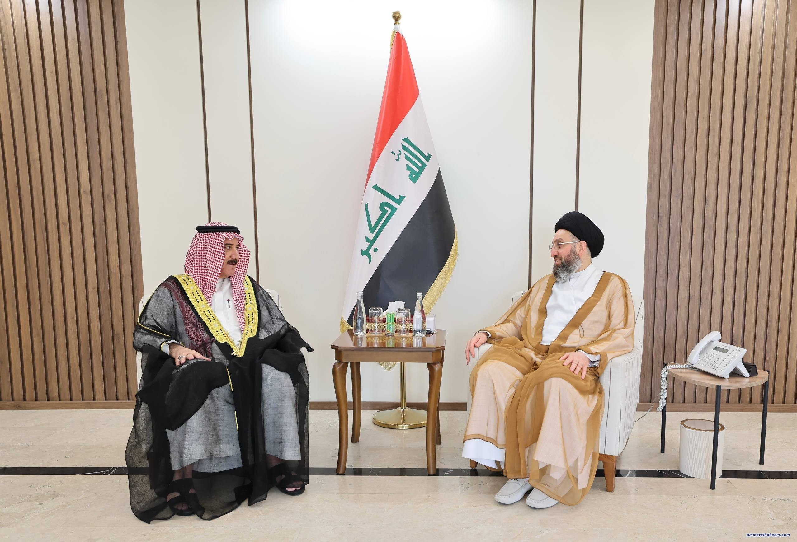 السيد الحكيم يبحث مع رئيس ديوان الوقف السني سبل تعزيز الخطاب الديني ومعالجة التحديات الاجتماعية