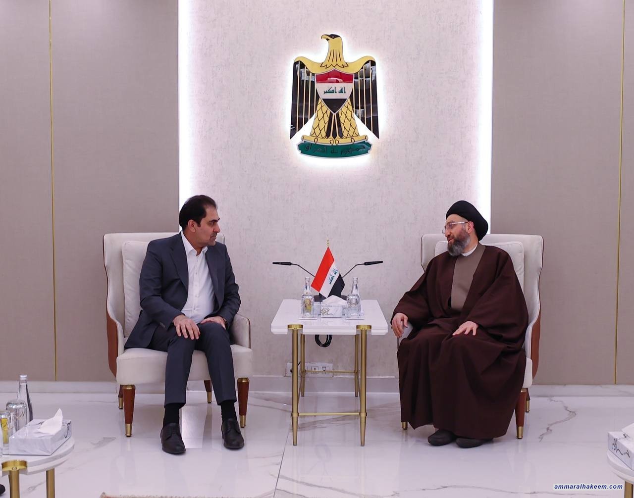 سەماحەتی حەكیم گرنگی یەكڕیزی و تەواوكاری لە نێوان حكومەت و ئەنجومەنی نوێنەران دووپاتدەكاتەوە