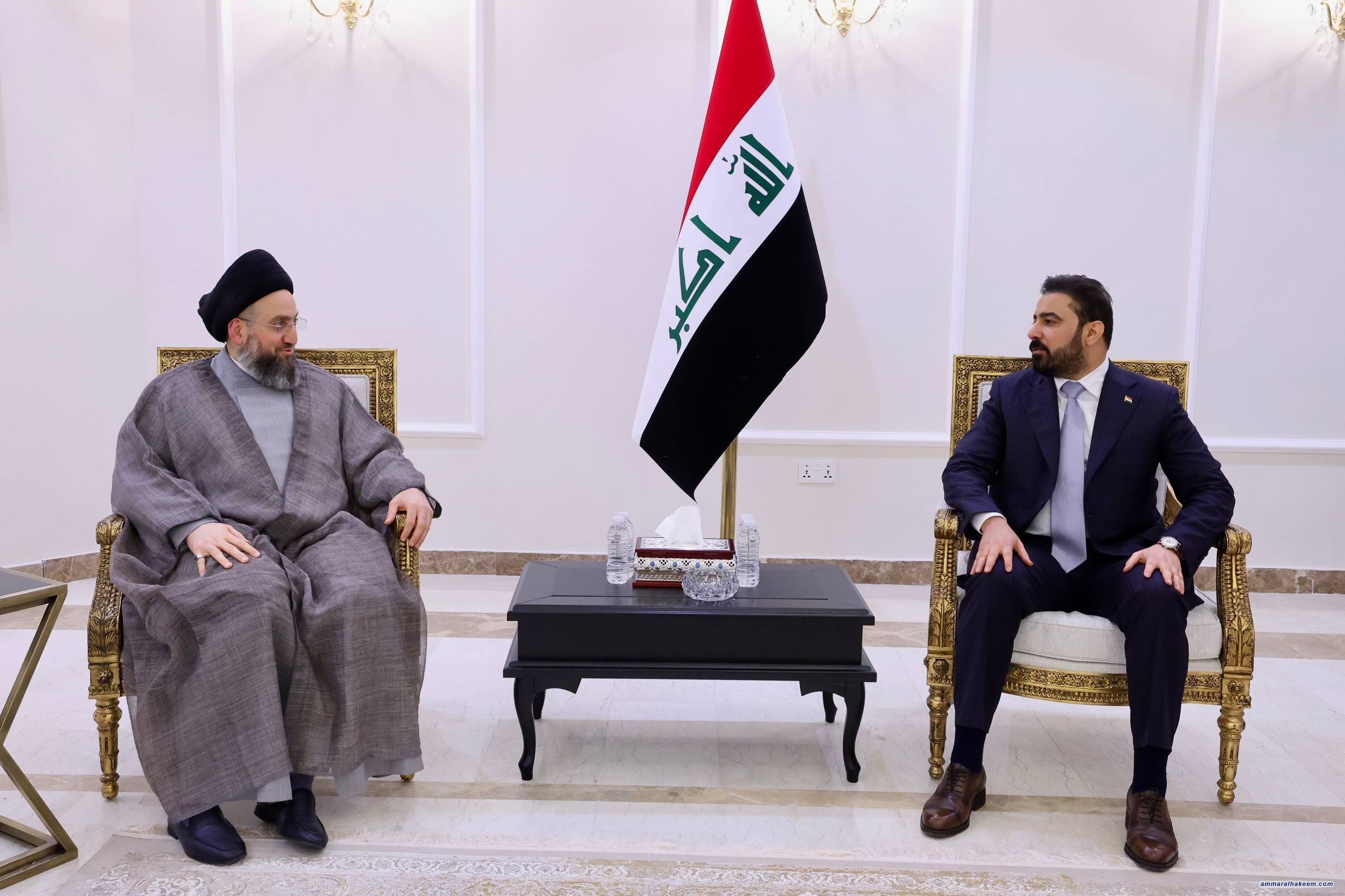 السيد الحكيم يدعو إلى معالجة التحديات الاقتصادية وتنشيط القطاعات الإنتاجية