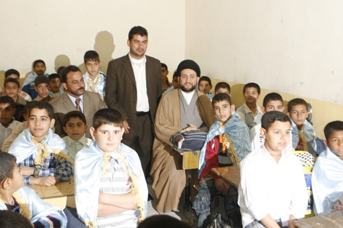 سماحة السيد عمار الحكيم يهنئ المعلمين بمناسبة عيدهم الأغر