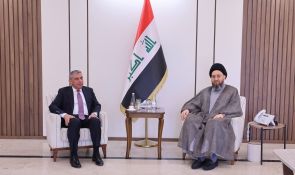 السيد الحكيم يؤكد دور المقاولين العراقيين في توفير فرص العمل وتقليل البطالة