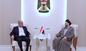 السيد الحكيم يشيد بتطور الأداء السياسي وترسيخ التداول السلمي للسلطة