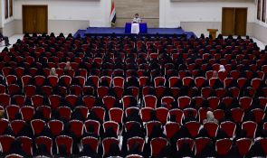 السيد الحكيم: شهيد المحراب وعزيز العراق تركا إرثًا وطنيًا وإسلاميًا يستحق التعريف