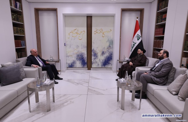 السيد الحكيم  يلتقي وزير الخارجية العراقي ويناقش التطورات الإقليمية واستعادة الاستقرار