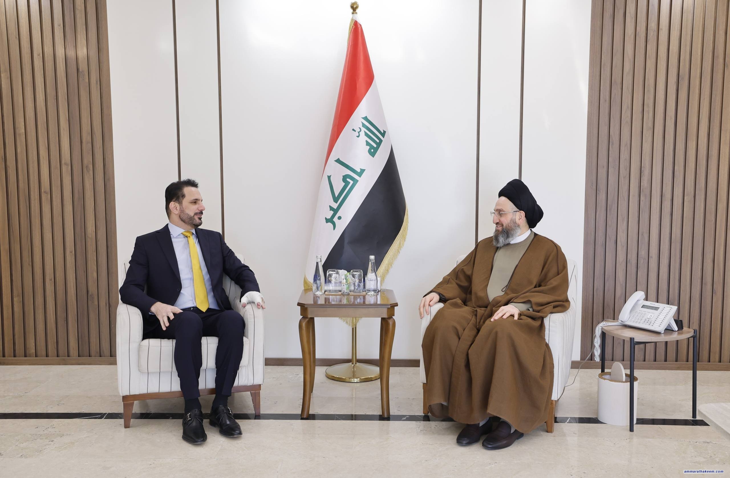 سەید حەكیم چاوی كەوت بە سەرۆكی جووڵەی نەوەی نوێ و گرنگی یەكڕیزی هێزە سیاسییەكان و تەواوكردنی شایستە دەستوورییەكانی دووپاتكردەوە