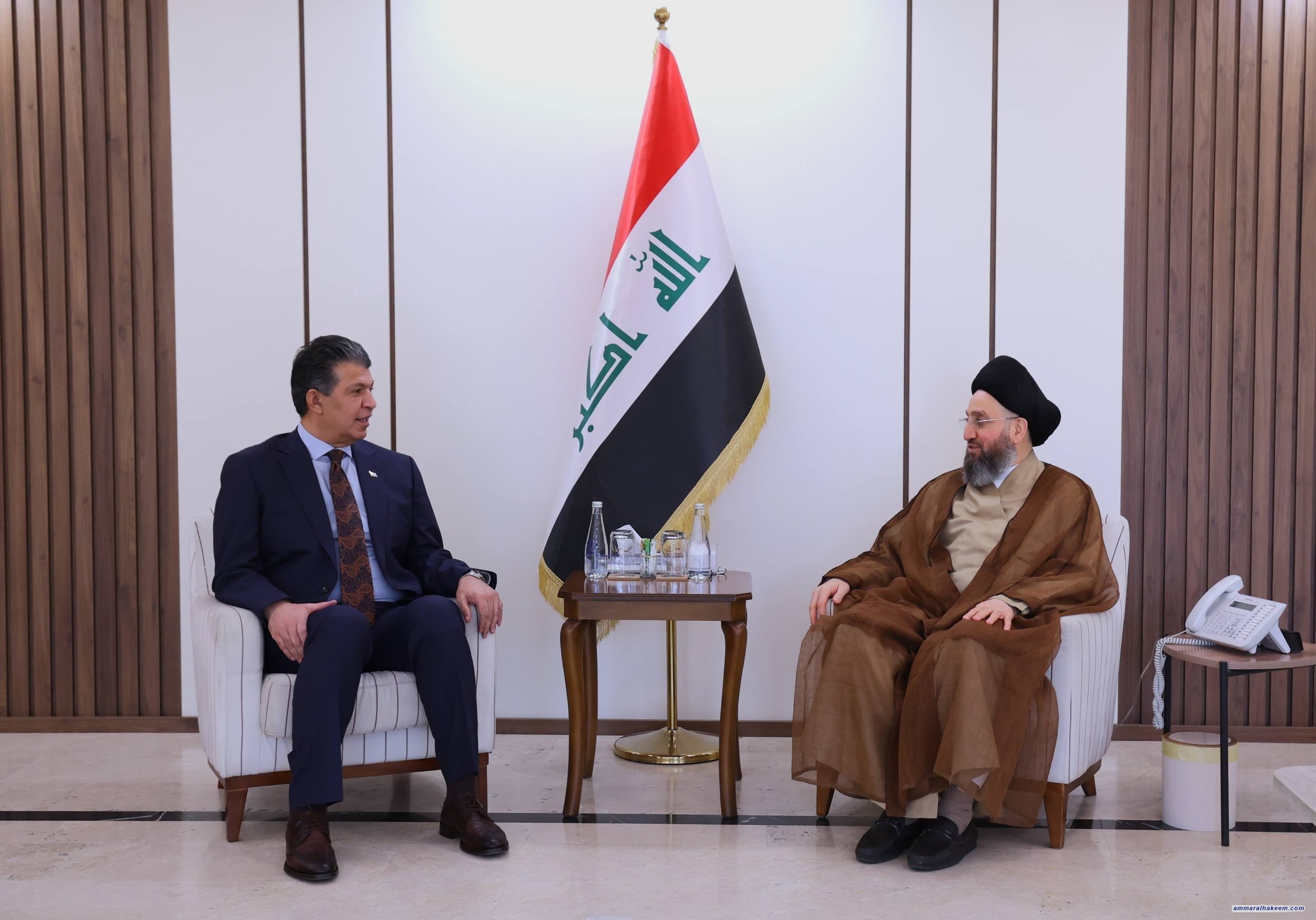السيد الحكيم يؤكد أهمية التواصل مع المراكز البحثية والخبراء لدعم الإعلام
