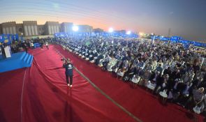 السيد الحكيم يطرح مبادرة “السكن لحماة الوطن” ويؤكد: القوات المسلحة قوة الدولة ولها حق علينا