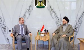 السيد الحكيم يستقبل السفير الروسي ويؤكد أهمية تعزيز الاستقرار الإقليمي