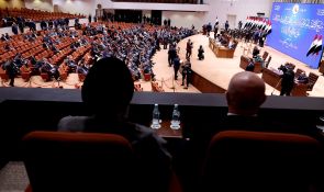 تقرير مصور .. السيد الحكيم يحضر جلسة مجلس النواب العراقي لمنح الثقة لحكومة الأستاذ علي الزيدي.